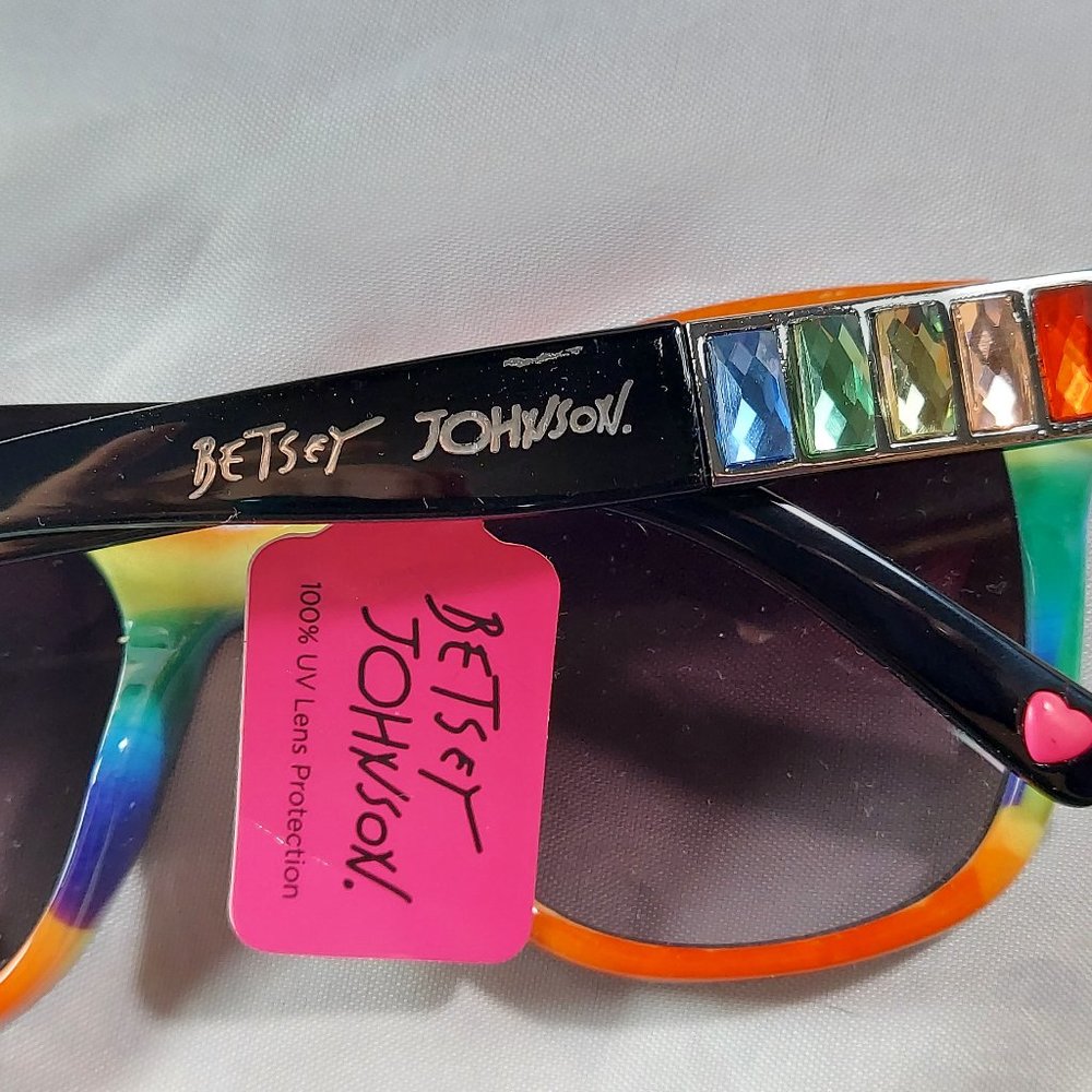 COPY - NWT Betsey Johnson Oversize Sunglasses